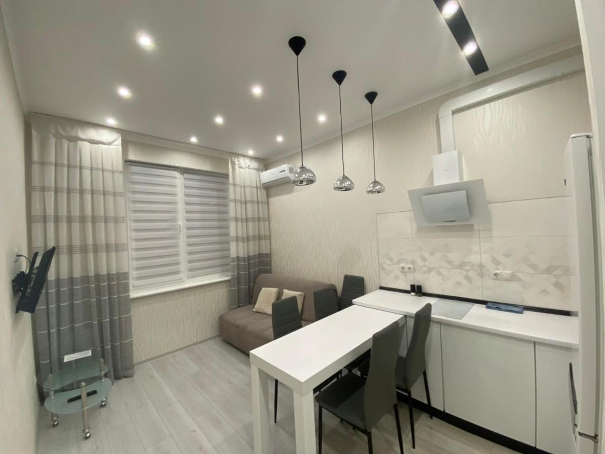 Central Apartment オデッサ エクステリア 写真