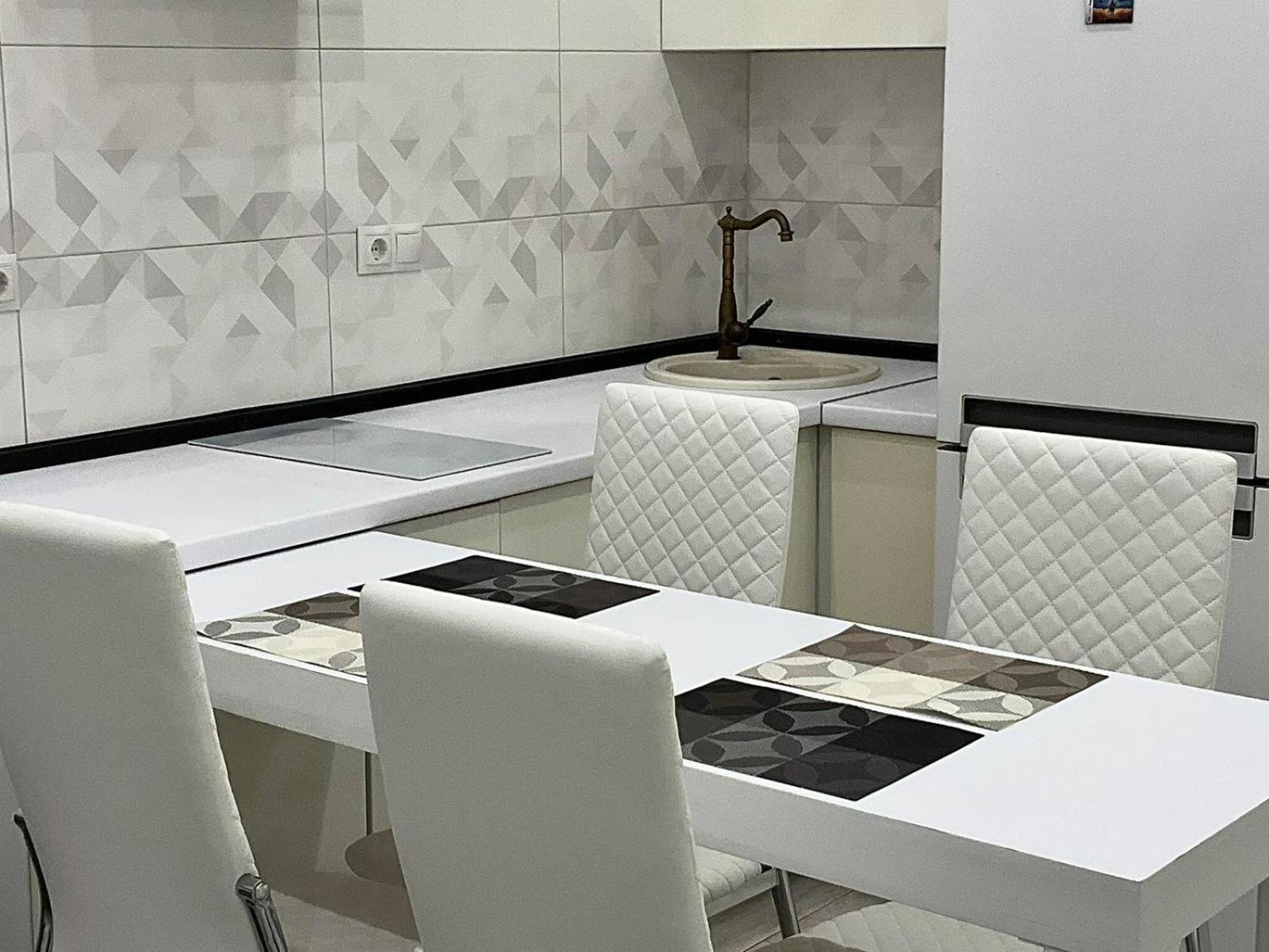 Central Apartment オデッサ エクステリア 写真